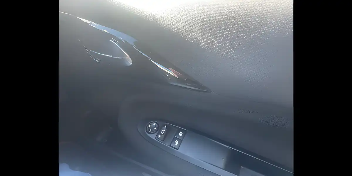 Used 2017 DS Automobiles DS 3 Chic Black - Interior and Exterior details 19