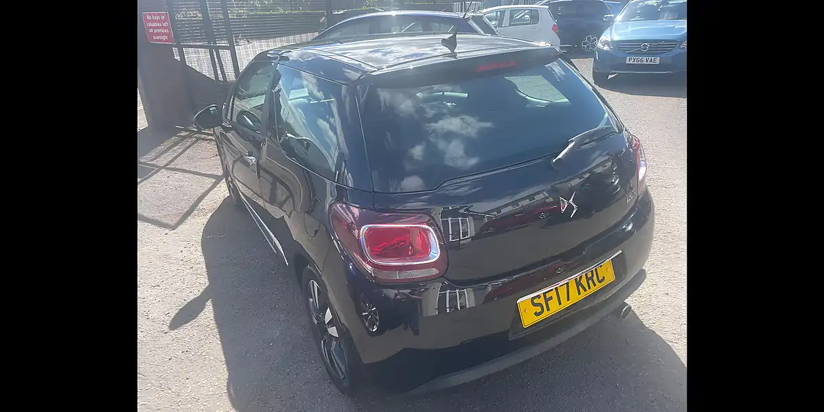 Used 2017 DS Automobiles DS 3 Chic Black - Interior and Exterior details 6