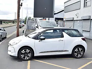 Used 2017 DS Automobiles DS 3 Chic White - Interior and Exterior details 4