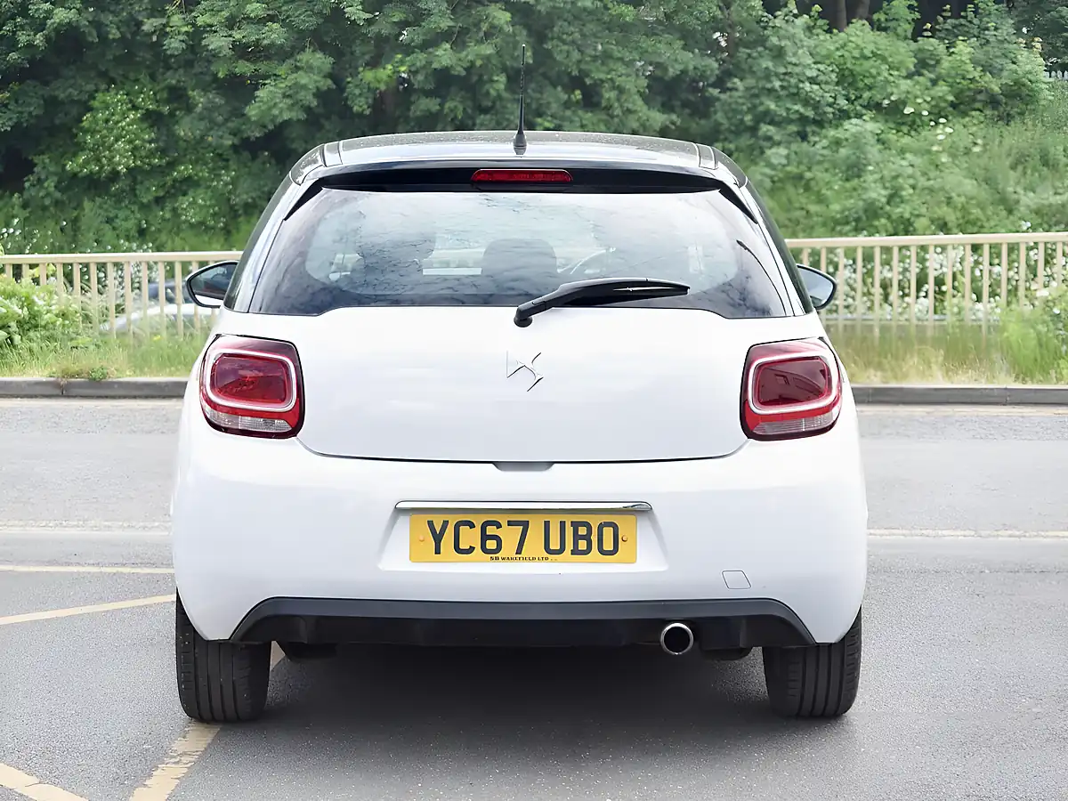 Used 2017 DS Automobiles DS 3 Chic White - Interior and Exterior details 6