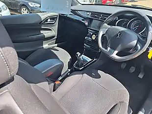 Used 2017 DS Automobiles DS 3 Connected Chic Black - Interior and Exterior details 16