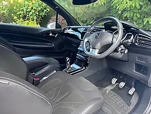Used 2017 DS Automobiles DS 3 Elegance White - Interior and Exterior details 12