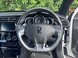 Used 2017 DS Automobiles DS 3 Elegance White - Interior and Exterior details 15