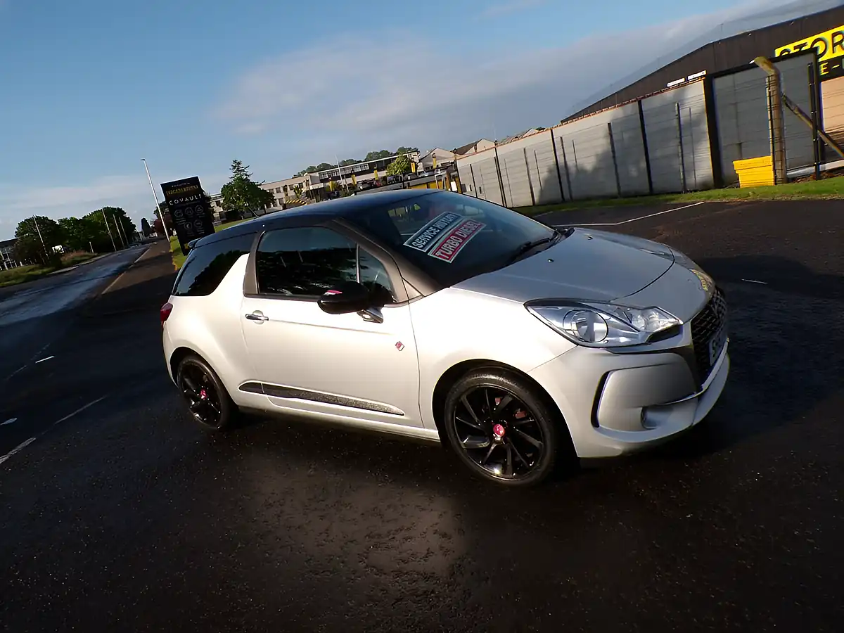 Used 2017 DS Automobiles DS 3 Performance Line Silver - Interior and Exterior details 15