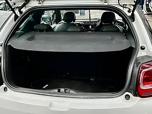 Used 2017 DS Automobiles DS 3 Performance Line White - Interior and Exterior details 6