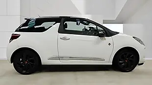 Used 2017 DS Automobiles DS 3 Performance Line White - Interior and Exterior details 8