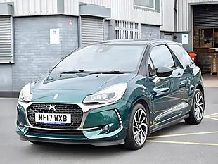 Used 2017 DS Automobiles DS 3 Prestige Green - Interior and Exterior details 3