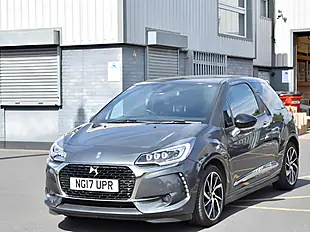Used 2017 DS Automobiles DS 3 Prestige Grey - Interior and Exterior details 3