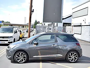 Used 2017 DS Automobiles DS 3 Prestige Grey - Interior and Exterior details 4