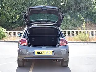 Used 2017 DS Automobiles DS 3 Prestige Grey - Interior and Exterior details 7