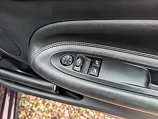 Used 2017 DS Automobiles DS 3 Prestige Purple - Interior and Exterior details 14