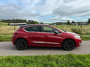 Used 2017 DS Automobiles DS 4 Performance Line Red - Interior and Exterior details 2