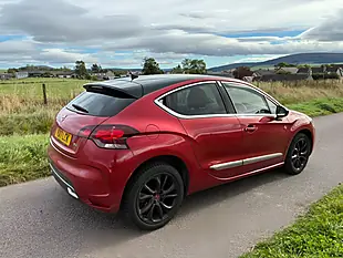 Used 2017 DS Automobiles DS 4 Performance Line Red - Interior and Exterior details 3