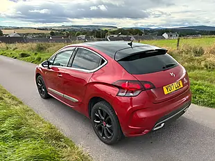 Used 2017 DS Automobiles DS 4 Performance Line Red - Interior and Exterior details 5