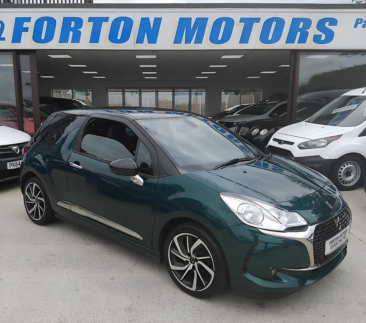 Used 2017 DS Automobiles DS3 One Green - Front View