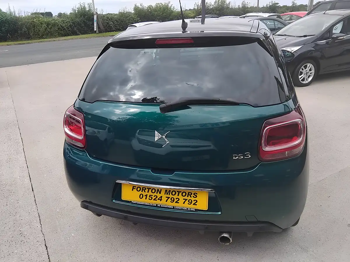 Used 2017 DS Automobiles DS3 One Green - Interior and Exterior details 14
