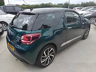 Used 2017 DS Automobiles DS3 One Green - Interior and Exterior details 15