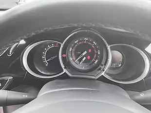 Used 2017 DS Automobiles DS3 One Green - Interior and Exterior details 19