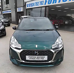 Used 2017 DS Automobiles DS3 One Green - Interior and Exterior details 4
