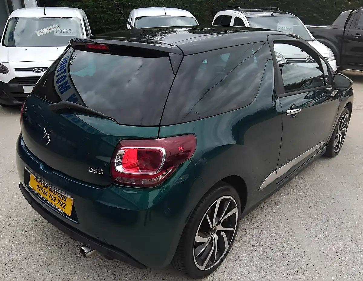 Used 2017 DS Automobiles DS3 One Green - Interior and Exterior details 9