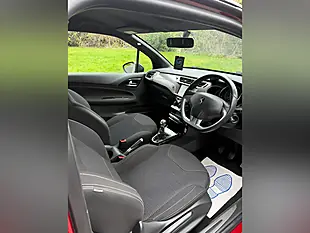 Used 2017 DS DS 3 Chic Red - Interior and Exterior details 14