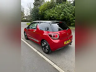 Used 2017 DS DS 3 Chic Red - Interior and Exterior details 5