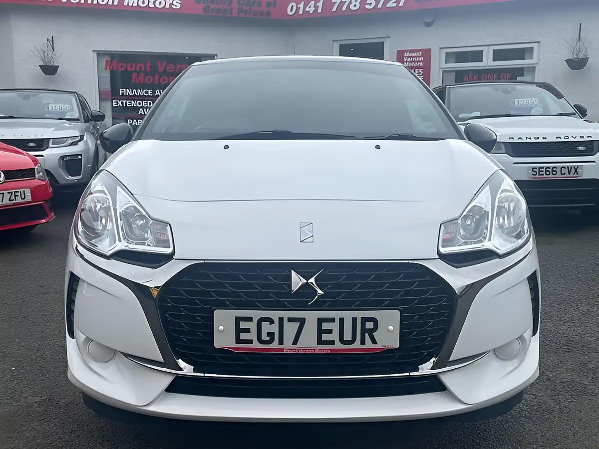 Used 2017 DS DS 3 Chic White - Interior and Exterior details 12
