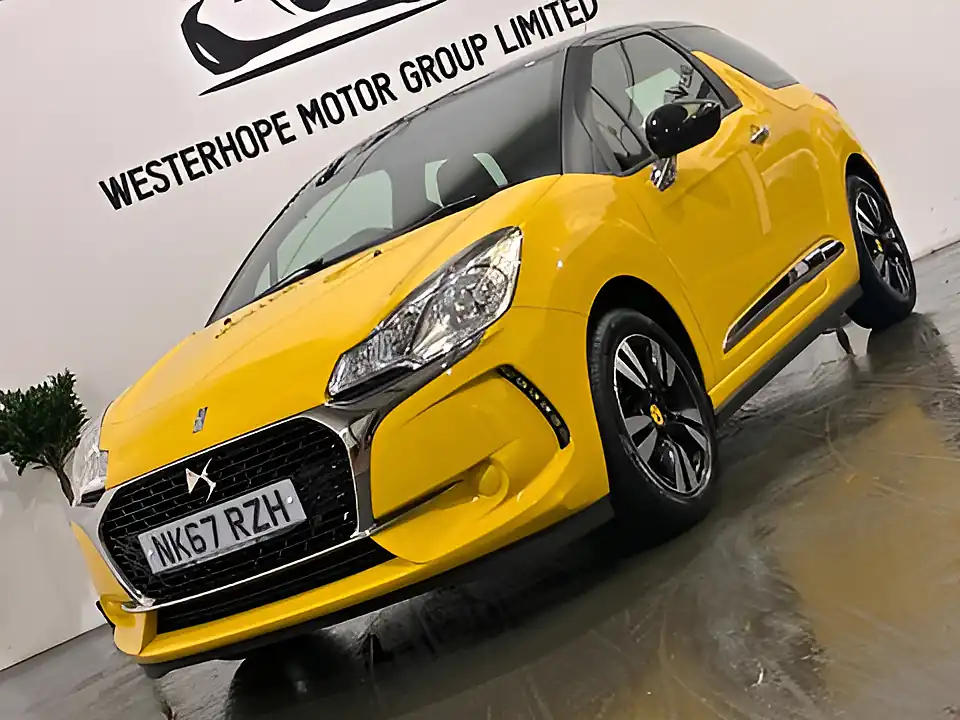 Used 2017 DS DS 3 Chic Yellow - Interior and Exterior details 13