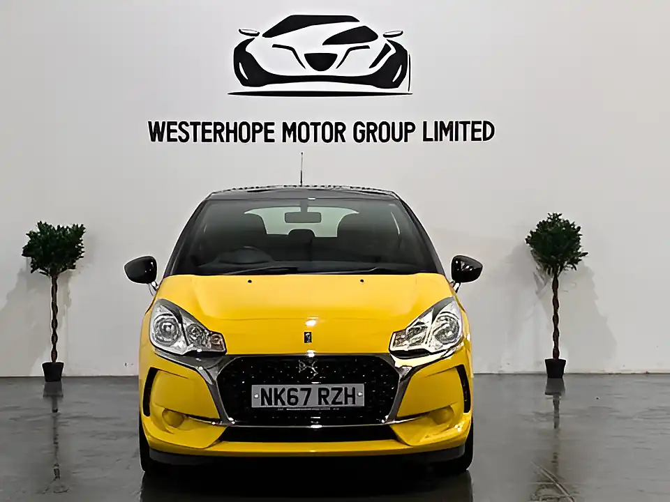 Used 2017 DS DS 3 Chic Yellow - Interior and Exterior details 8
