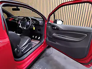 Used 2017 DS DS 3 Elegance Red - Interior and Exterior details 18