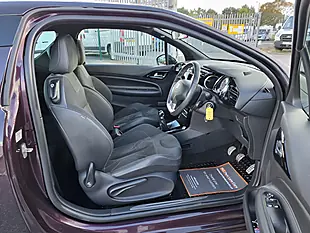 Used 2017 DS DS 3 Elegance Whisper Red Metallic - Interior and Exterior details 16