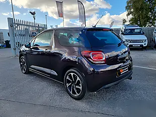 Used 2017 DS DS 3 Elegance Whisper Red Metallic - Interior and Exterior details 5