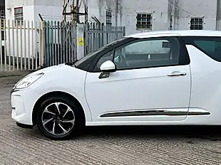 Used 2017 DS DS 3 Elegance White - Interior and Exterior details 10