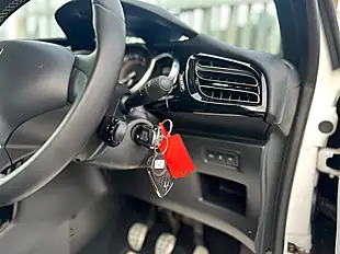 Used 2017 DS DS 3 Elegance White - Interior and Exterior details 13