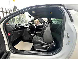 Used 2017 DS DS 3 Elegance White - Interior and Exterior details 19