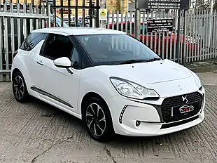 Used 2017 DS DS 3 Elegance White - Interior and Exterior details 4
