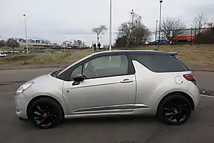 Used 2017 DS DS 3 Performance Line Silver - Interior and Exterior details 2