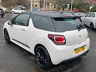 Used 2017 DS DS 3 Performance Line White - Interior and Exterior details 6