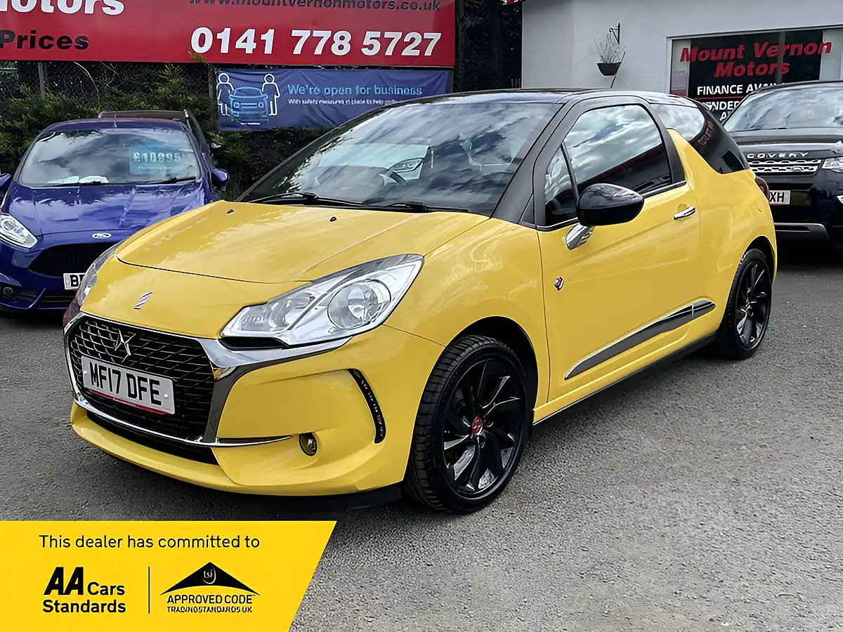 Used 2017 DS DS 3 Performance Line Yellow - Front View