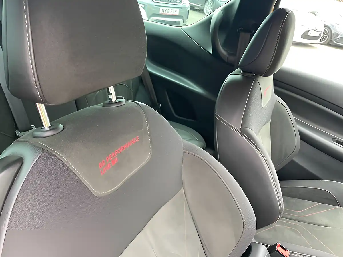 Used 2017 DS DS 3 Performance Line Yellow - Interior and Exterior details 13