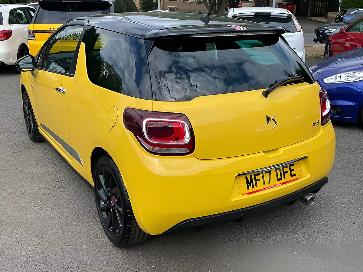 Used 2017 DS DS 3 Performance Line Yellow - Interior and Exterior details 6