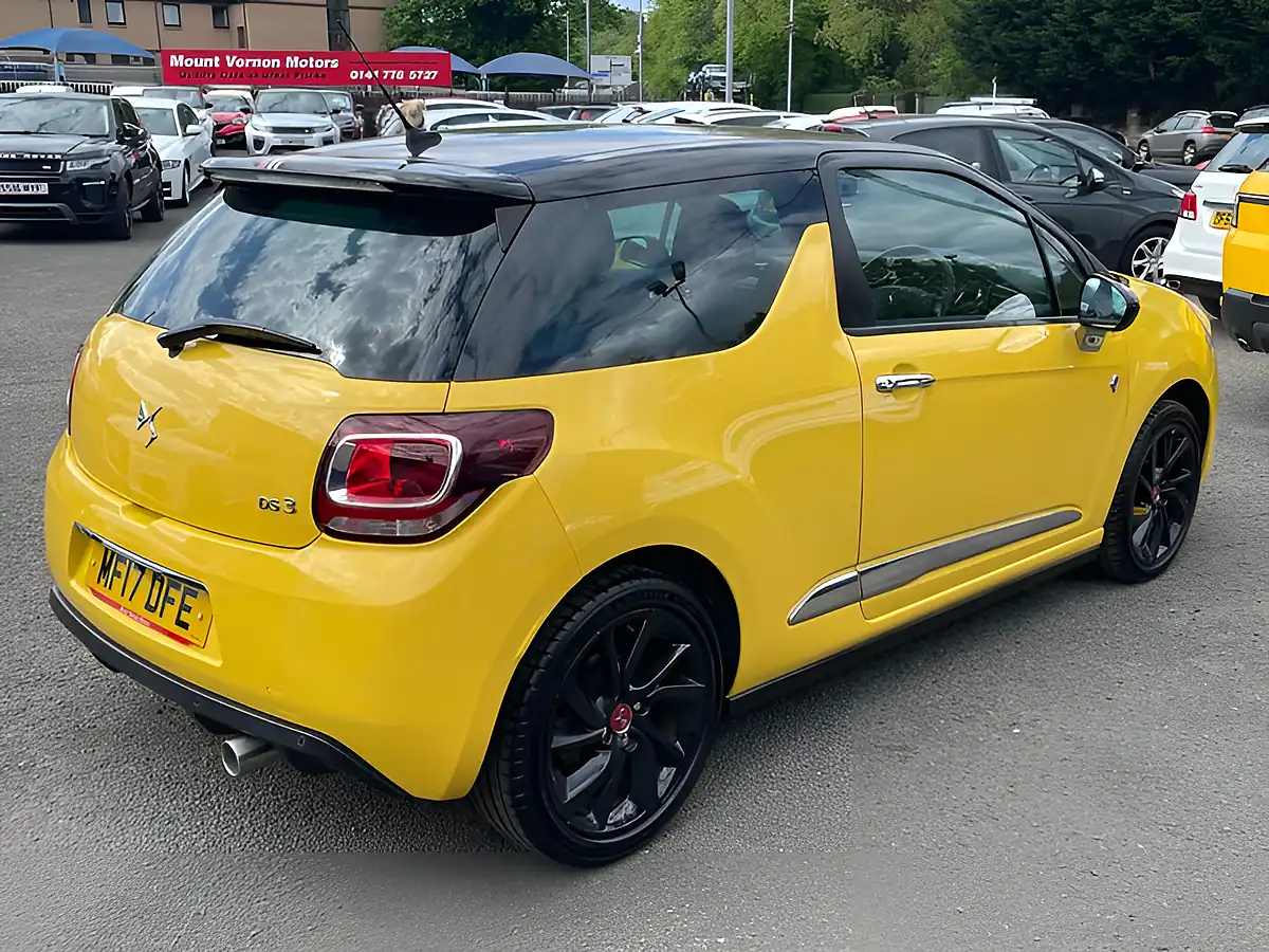 Used 2017 DS DS 3 Performance Line Yellow - Interior and Exterior details 8