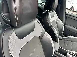 Used 2017 DS DS 4 Prestige White - Interior and Exterior details 14
