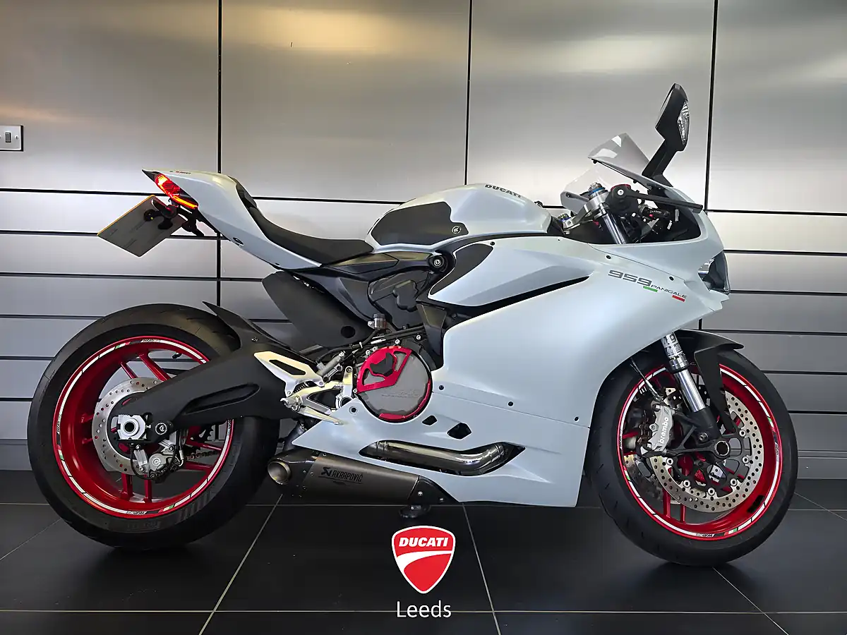 Used 2017 Ducati 959 Panigale White - Front View