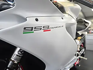 Used 2017 Ducati 959 Panigale White - Interior and Exterior details 20