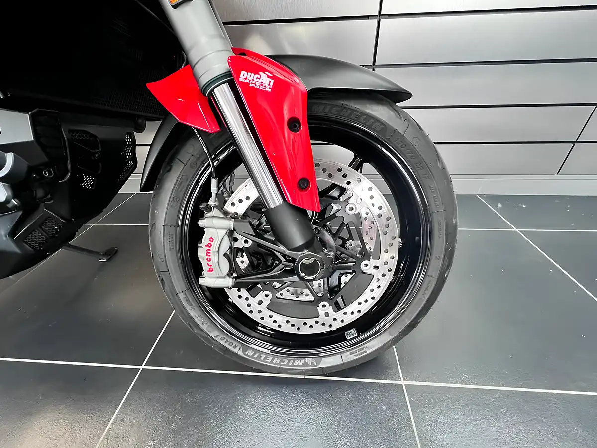 Used 2017 Ducati Multistrada 1200 S Touring Red - Interior and Exterior details 19