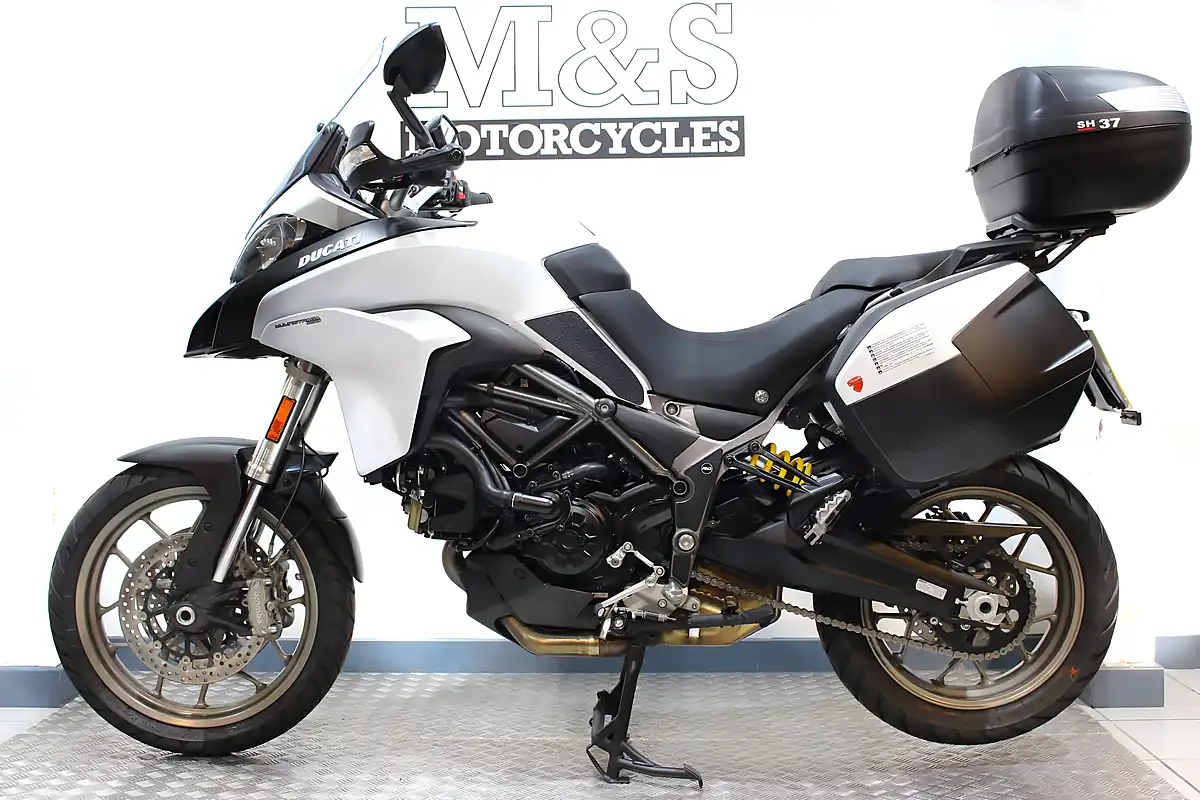 Used 2017 Ducati Multistrada 950 T White - Interior and Exterior details 9