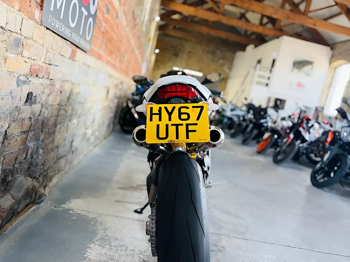 Used 2017 Ducati Supersport S S White - Interior and Exterior details 18