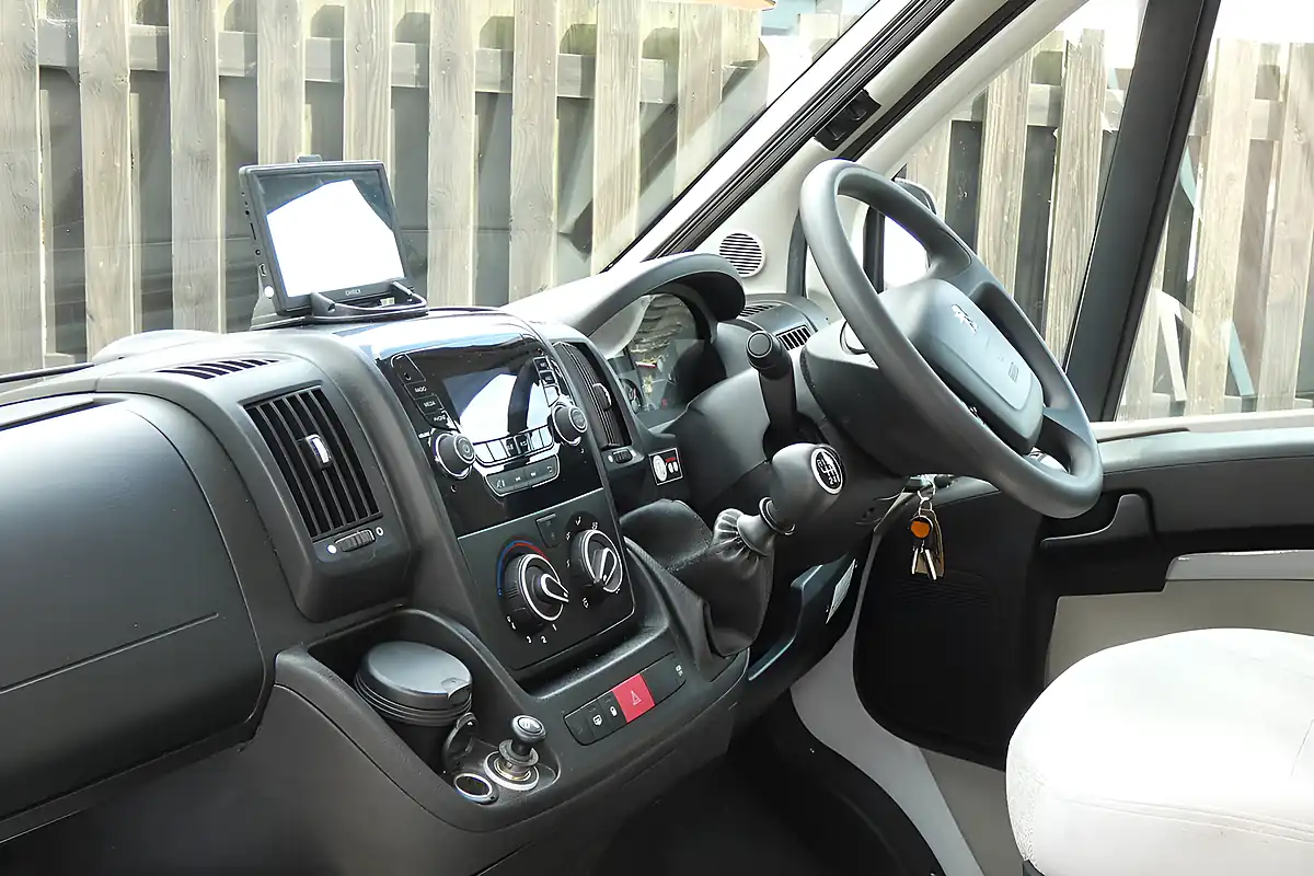 Used 2017 Elddis Autoquest 175 White - Interior and Exterior details 11