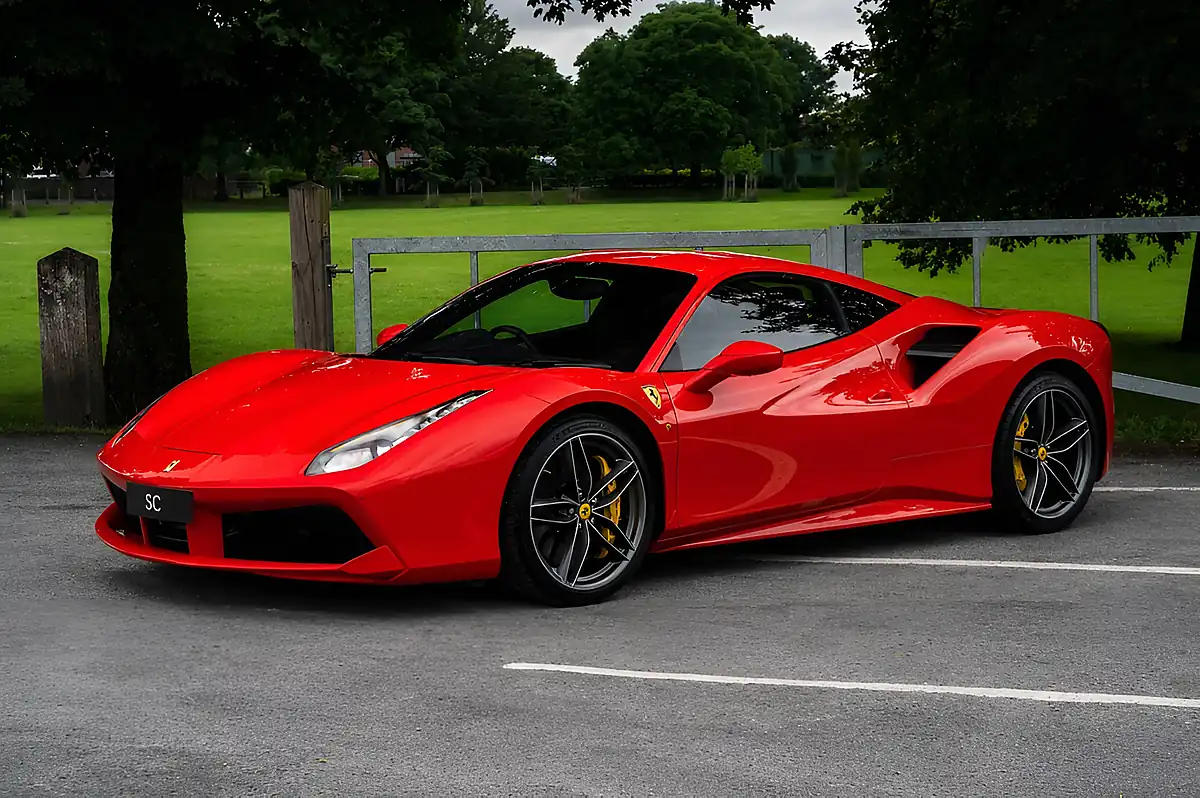Used 2017 Ferrari 488 Gtb Red - Front View